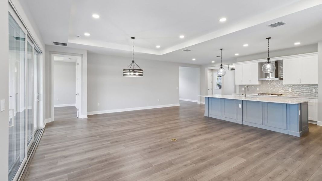 Great Room & Kitchen Great Room & Kitchen