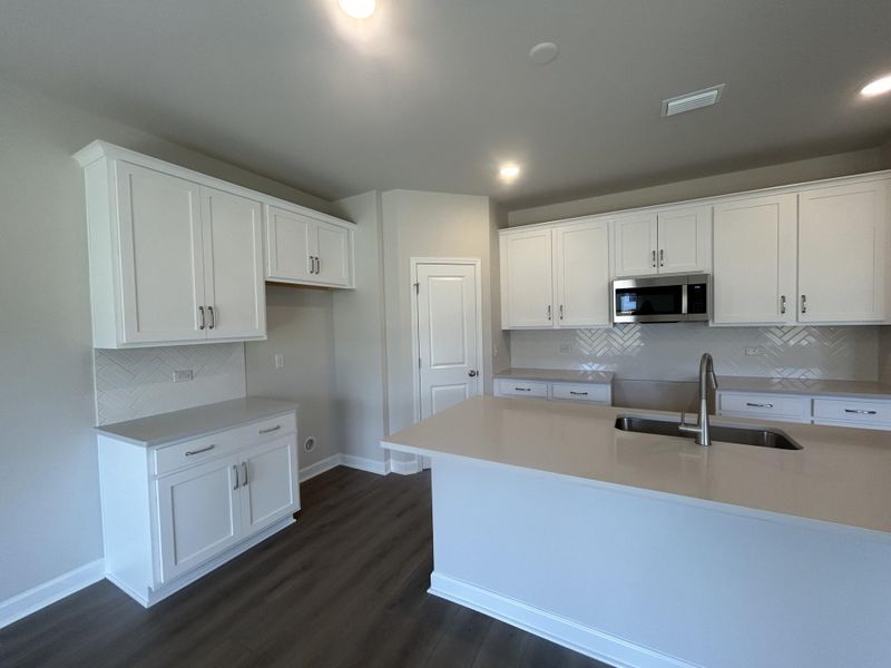 Furnished interior view inside a new home in , Ravenel (Image 5).