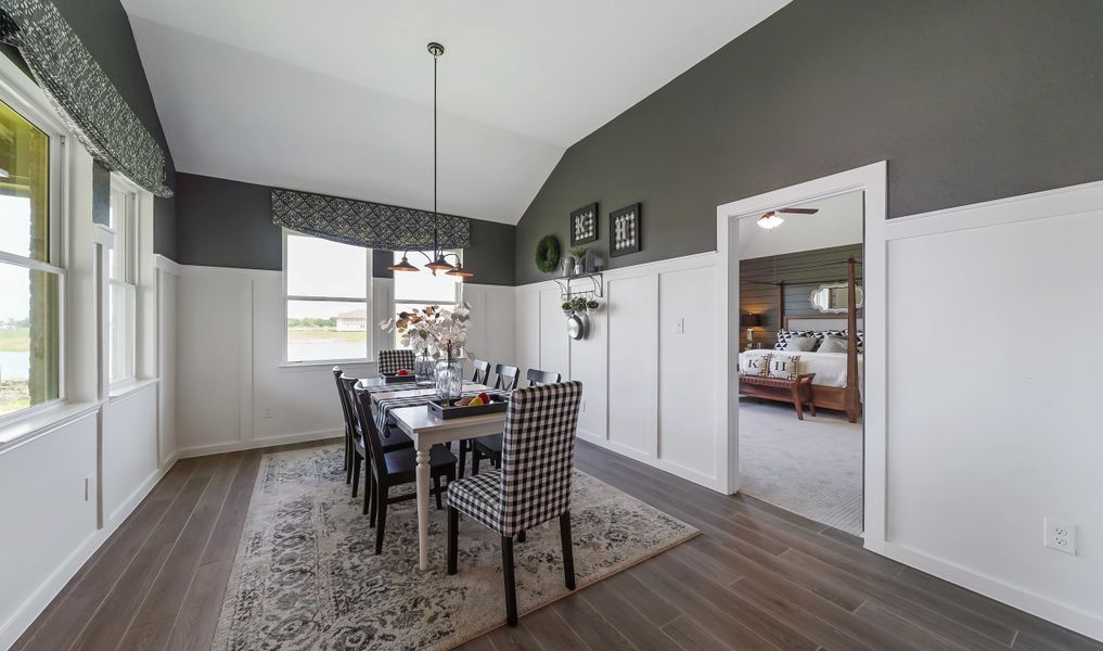 Dining area next to kitchen