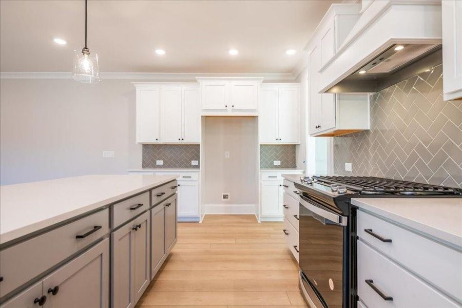 Furnished interior view inside a new home in Autumn Brook, Canton (Image 11).