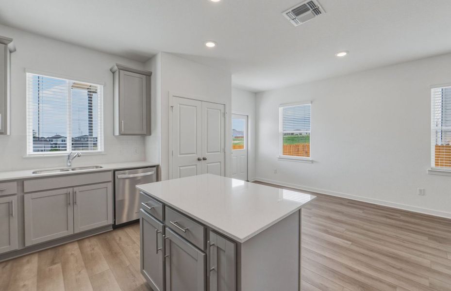 Furnished interior view inside a new home in Skyview, Belton (Image 4).