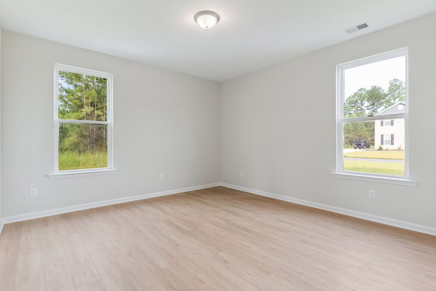 Spacious, unfurnished interior of a new home in NorthShore on the St. Marys River, Kingsland (Image 27). Spacious, unfurnished interior of a new home in NorthShore on the St. Marys River, Kingsland (Image 27).