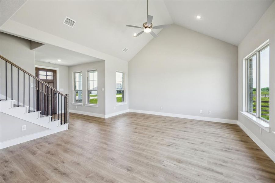 Spacious, unfurnished interior of a new home in Ellis Ranch Estates, Waxahachie (Image 15).
