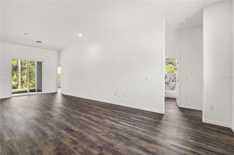 Spacious, unfurnished interior of a new home in , North Port (Image 13).