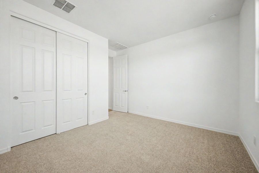 Spacious, unfurnished interior of a new home in Tierra Vistoso, Surprise (Image 11).