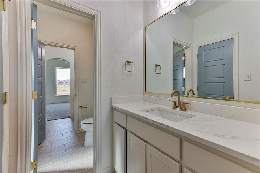 Furnished interior view inside a new home in , Fort Worth (Image 9). Furnished interior view inside a new home in , Fort Worth (Image 9).