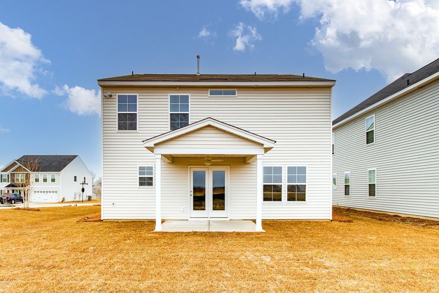 Exterior details and patio area of a home in Winston Point, Gilbert (Image 18).