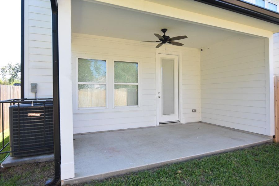 Large covered back patio for your enjoyment! Large covered back patio for your enjoyment!
