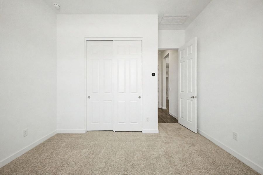 Spacious, unfurnished interior of a new home in Landmarke, San Tan Valley (Image 13). Spacious, unfurnished interior of a new home in Landmarke, San Tan Valley (Image 13).
