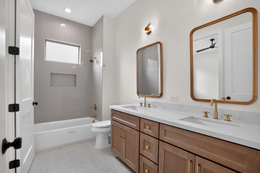 Furnished interior view inside a new home in , Houston (Image 10).