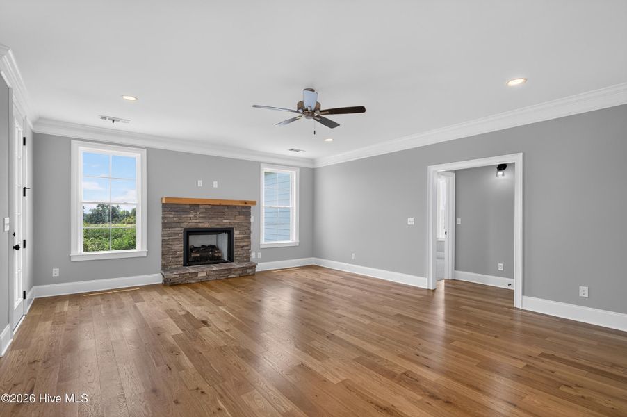 Spacious, unfurnished interior of a new home in Highland Lakes, Evans (Image 49).