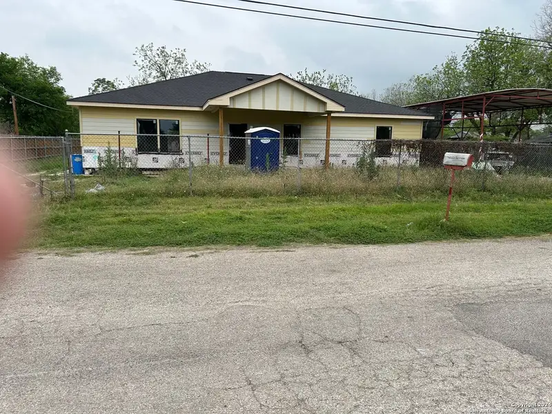Image 5 of a home in .