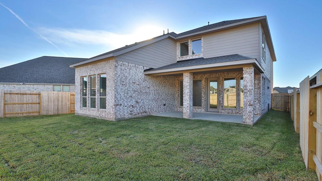 Exterior details and patio area of a home in Escondido 45', Magnolia (Image 3).