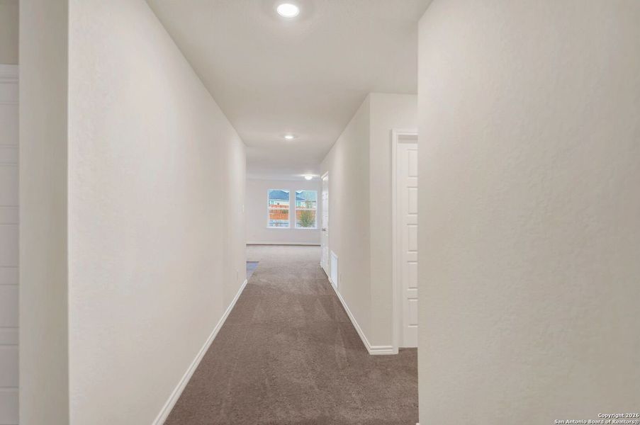Spacious, unfurnished interior of a new home in , San Antonio (Image 18).