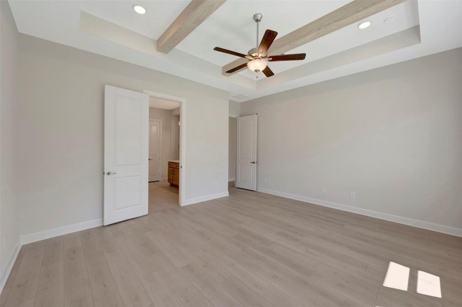 Spacious, unfurnished interior of a new home in The Woodlands Hills - Summit Collection, Willis (Image 18).