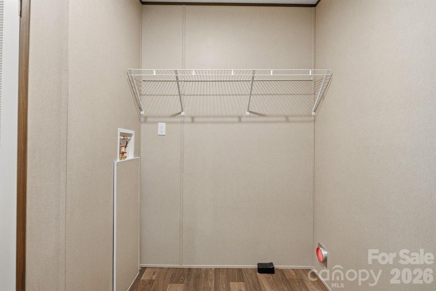 Spacious, unfurnished interior of a new home in , Old Fort (Image 23).