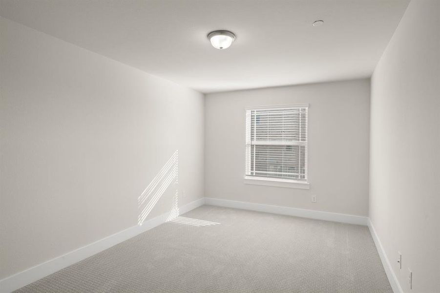 Spacious, unfurnished interior of a new home in The Abbey at Mercer Crossing, Farmers Branch (Image 18).