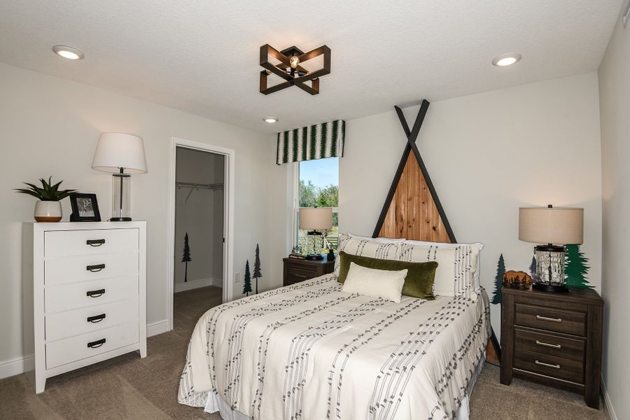 Representative furnished interior of a home built from the Luciana by Beazer Homes in Vintner Reserve, Clermont (Image 13).