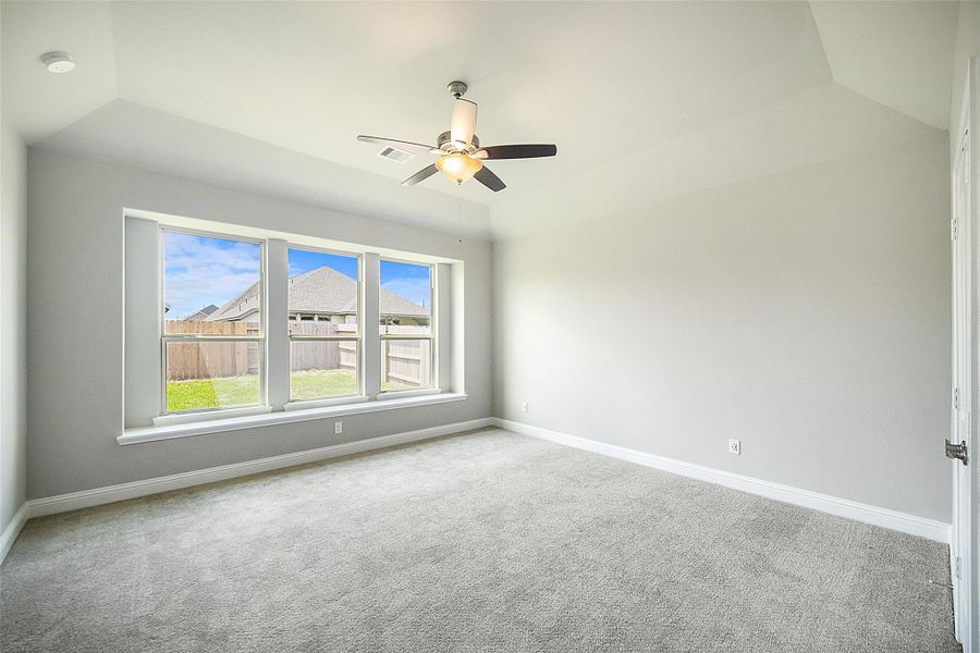 Image 11 of a home in Amira: Heritage Collection.