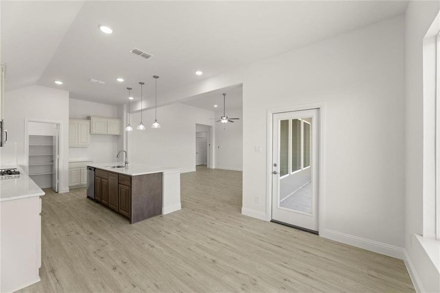 Image 32 of a home in Heartland.