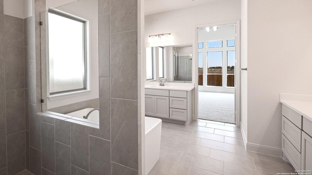 Furnished interior view inside a new home in Meadows Of Mill Creek 60', Seguin (Image 11).