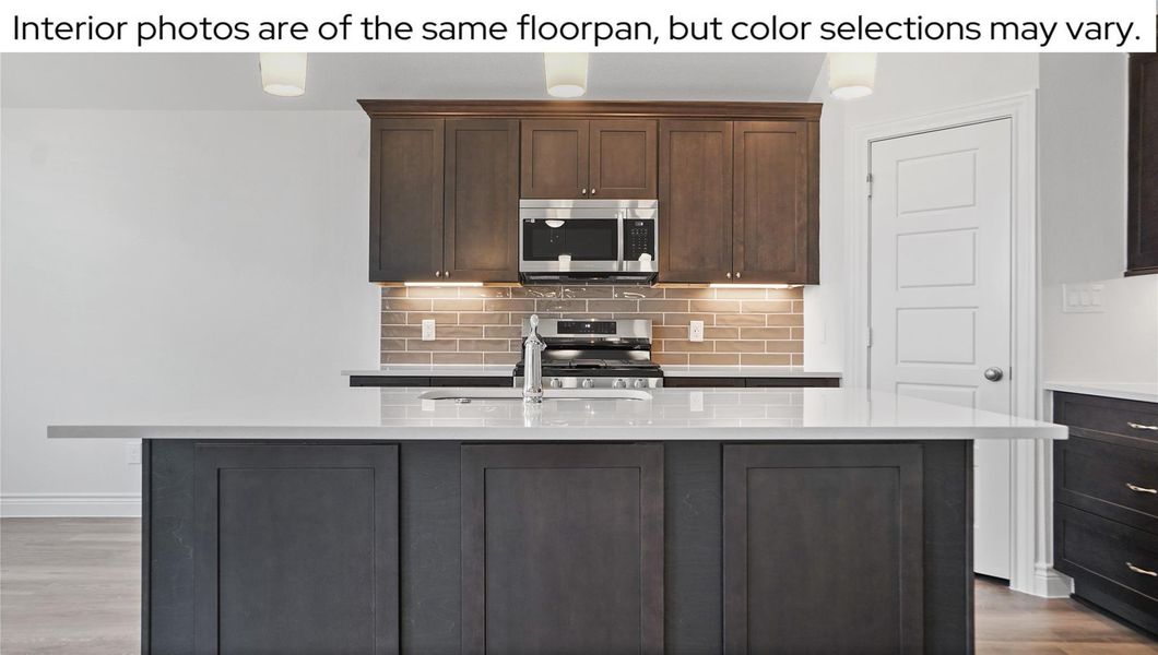 Furnished interior view inside a new home in Grand Oaks Reserve, Cleveland (Image 8). Furnished interior view inside a new home in Grand Oaks Reserve, Cleveland (Image 8).