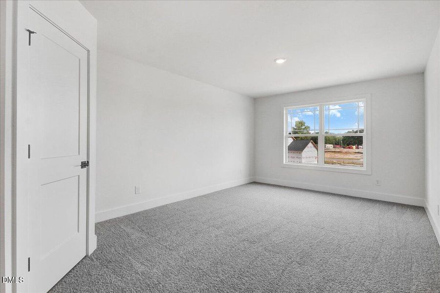 Spacious, unfurnished interior of a new home in Hidden Pines, Cameron (Image 27).
