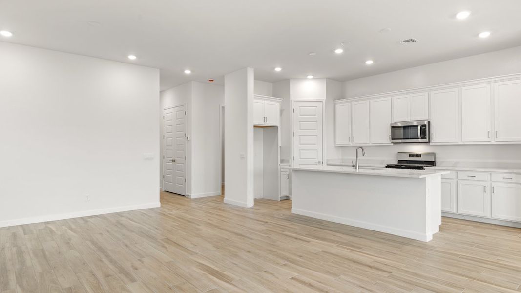 Image 39 representing the Plan by D.R. Horton in The Ridge at Stone Butte, Phoenix, AZ.