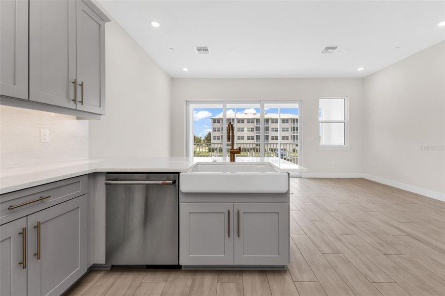 Furnished interior view inside a new home in Seahaven, Punta Gorda (Image 12).