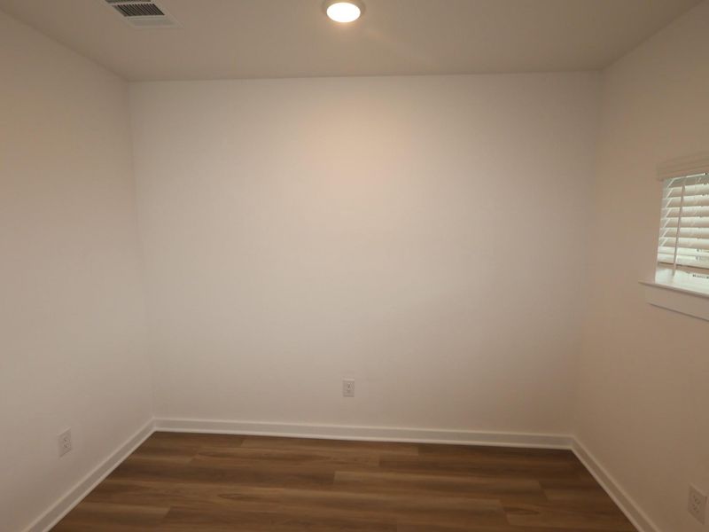 Spacious, unfurnished interior of a new home in Summerview, Fulshear (Image 16).