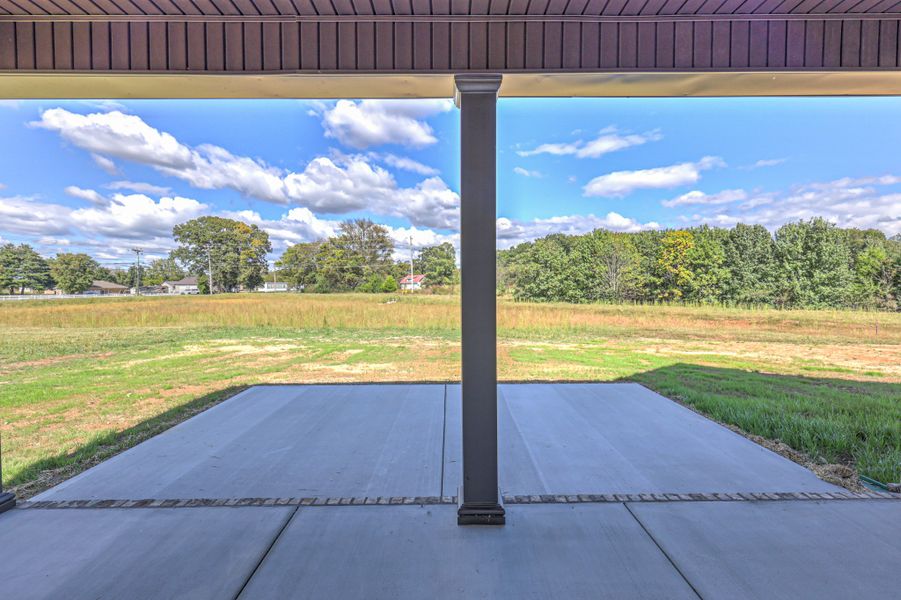 Exterior details and patio area of a home in Collin's Place, Decherd (Image 3).
