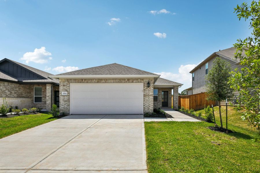 Photo is not of the actual home, but is an inspirational photo of builder’s model home and may depict options, furnishings, and/or decorator features that are not included Photo is not of the actual home, but is an inspirational photo of builder’s model home and may depict options, furnishings, and/or decorator features that are not included