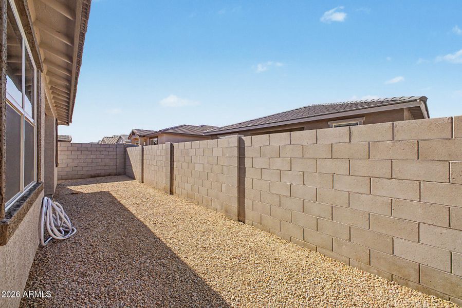 42 - Desert Hollow 16014 42 - Desert Hollow 16014