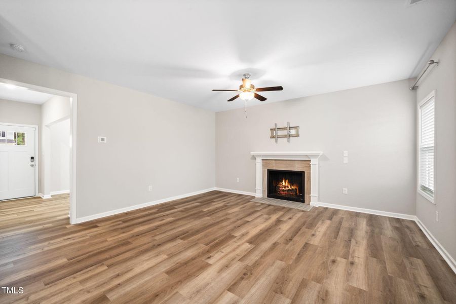 12-web-or-mls-20 Ava (88 of 120) 12-web-or-mls-20 Ava (88 of 120)