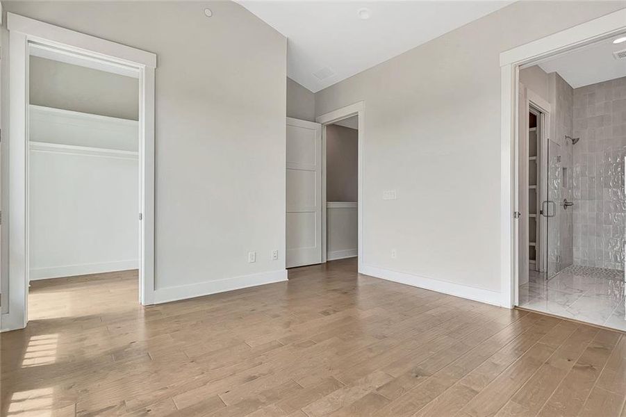 Spacious, unfurnished interior of a new home in , Fayetteville (Image 22).