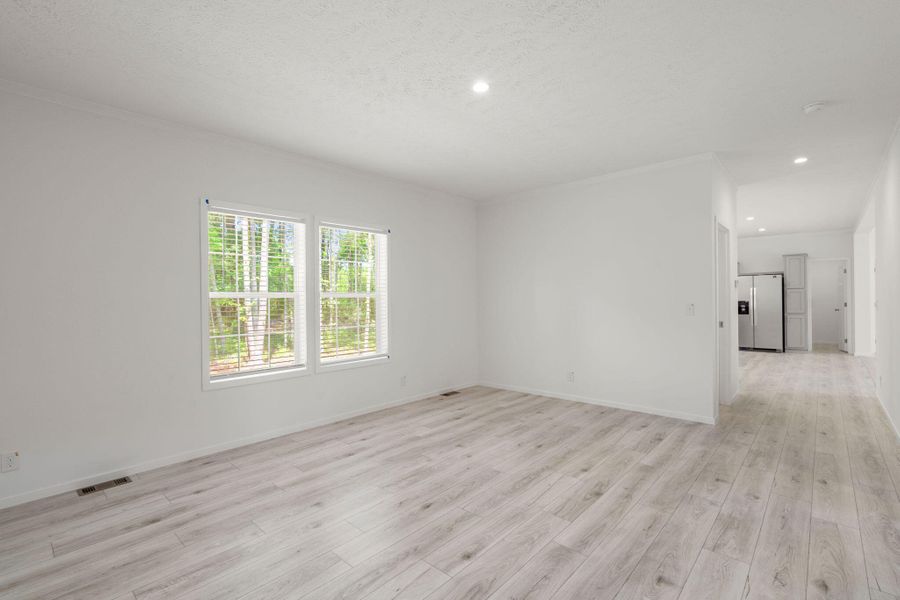Spacious, unfurnished interior of a new home in , Cottageville (Image 20).