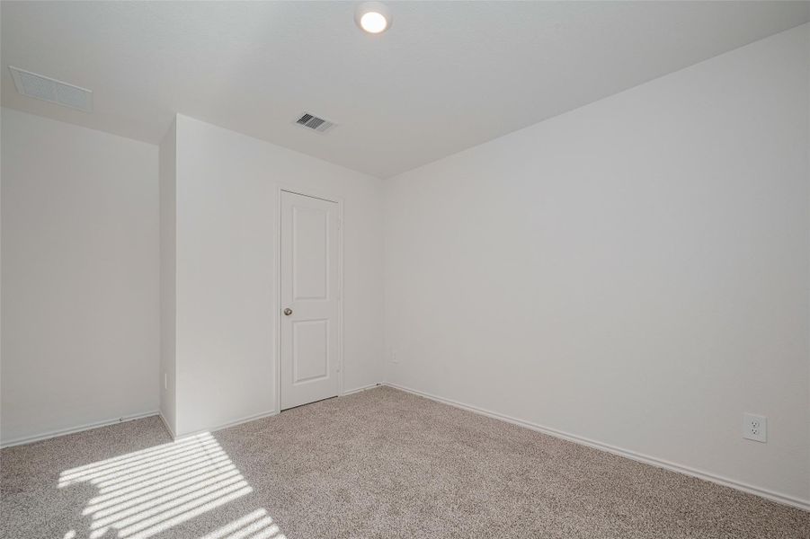 Spacious, unfurnished interior of a new home in Tamarron, Fulshear (Image 40). Spacious, unfurnished interior of a new home in Tamarron, Fulshear (Image 40).