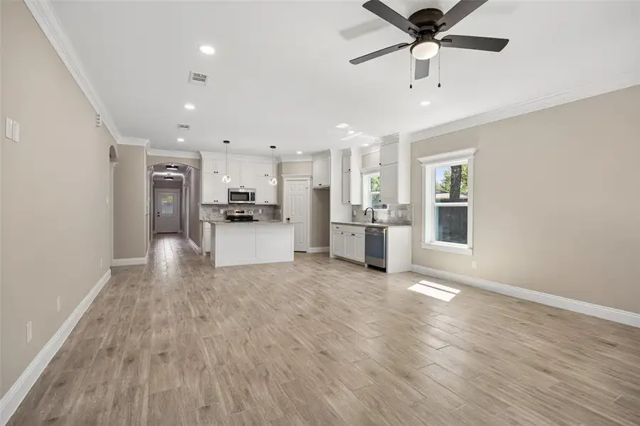 Spacious, unfurnished interior of a new home in , Terrell (Image 22). Spacious, unfurnished interior of a new home in , Terrell (Image 22).