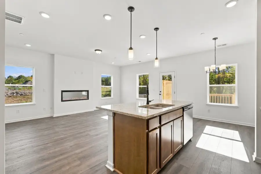 Furnished interior view inside a new home in Laurelwood Park, Gallatin (Image 7).