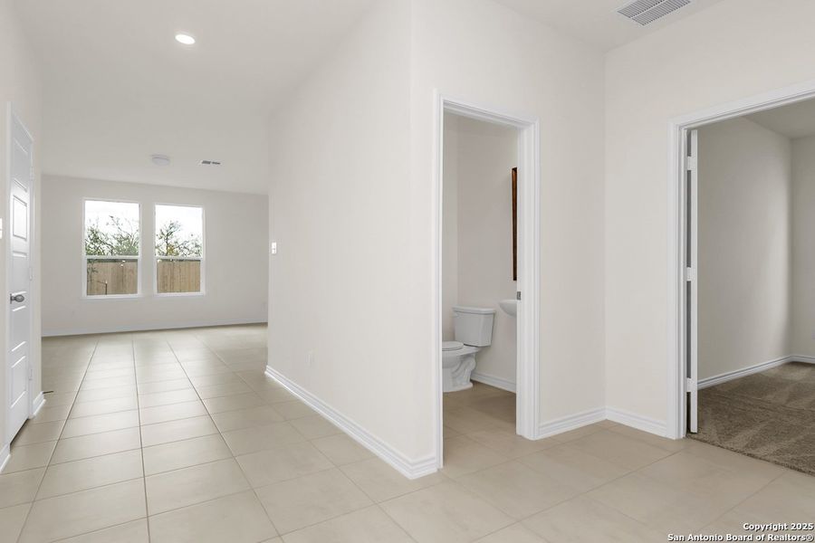 Spacious, unfurnished interior of a new home in Southton Cove, Elmendorf (Image 8).