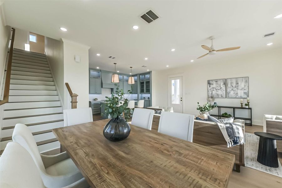 Furnished interior view inside a new home in , Galveston (Image 44).