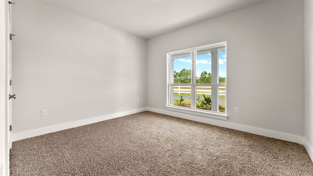 Spacious, unfurnished interior of a new home in Buffer Farms, Port Saint Joe (Image 31).