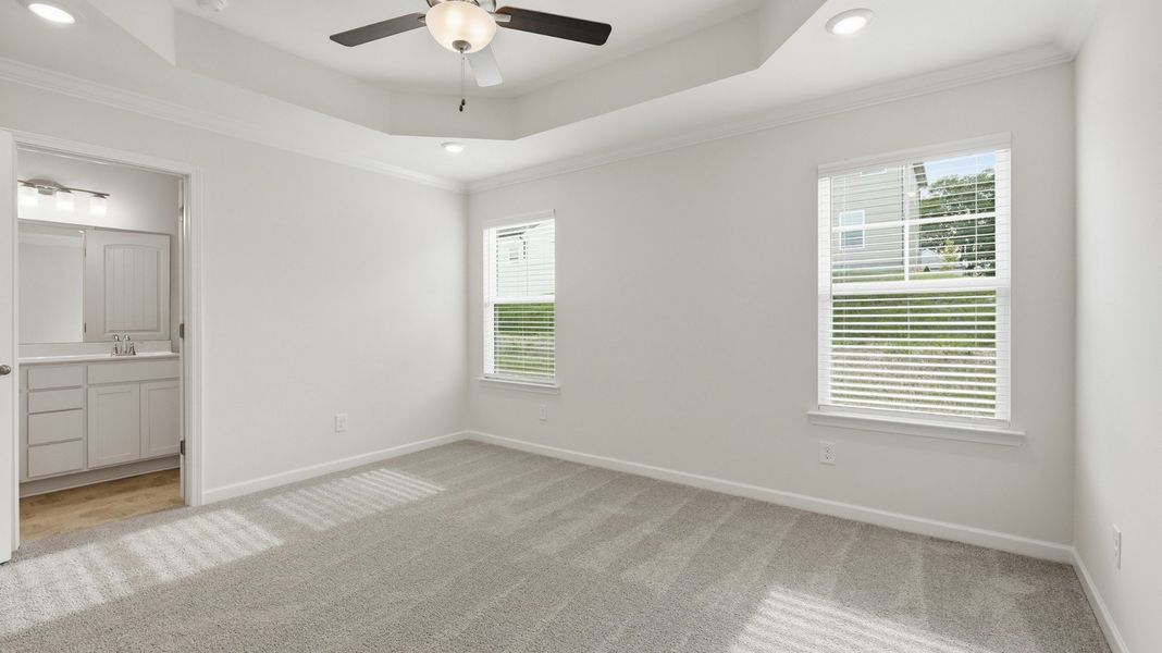 Spacious, unfurnished interior of a new home in Wheatfield, Shelbyville (Image 22).