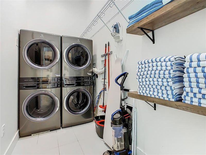 Furnished interior view inside a new home in , Reunion (Image 55). Furnished interior view inside a new home in , Reunion (Image 55).