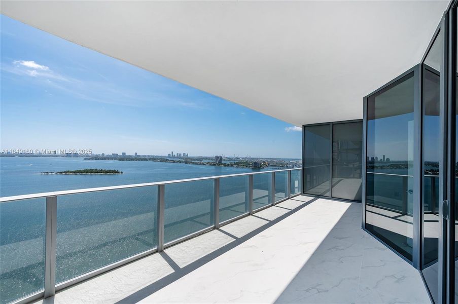 Exterior details and patio area of a home in Aria Reserve, Miami (Image 17).
