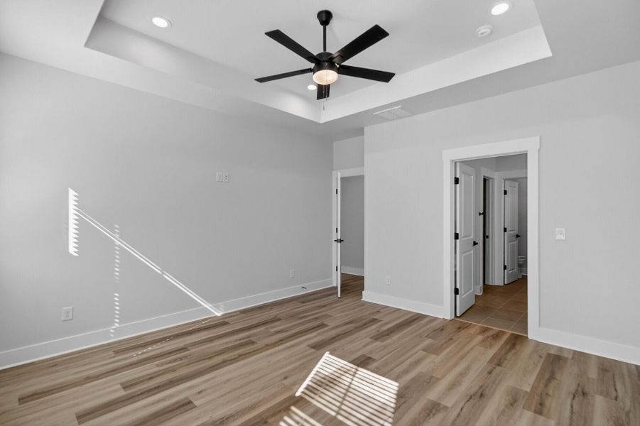 Spacious, unfurnished interior of a new home in , Summerville (Image 31).