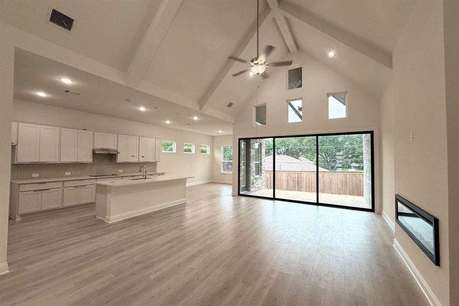 Spacious, unfurnished interior of a new home in Legacy Estates, Mansfield (Image 14).