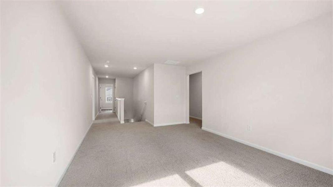 Spacious, unfurnished interior of a new home in Brooks Station, Dacula (Image 23).