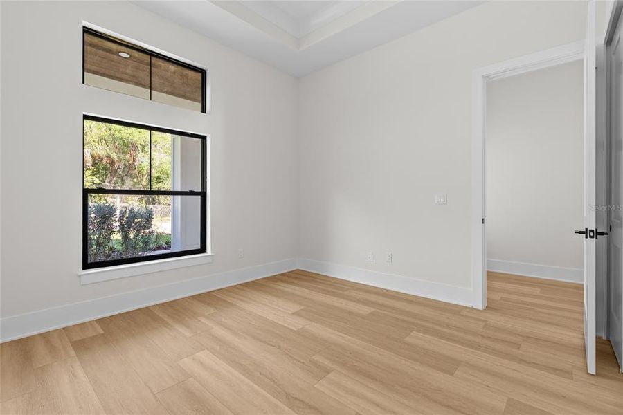 Spacious, unfurnished interior of a new home in , Safety Harbor (Image 28).