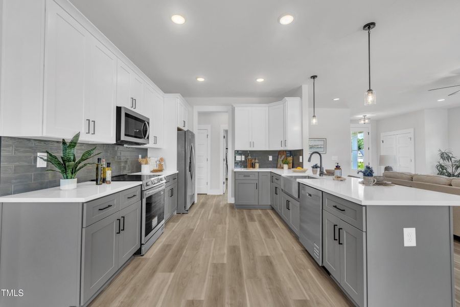 11-4518 Fairhaven Dr-8